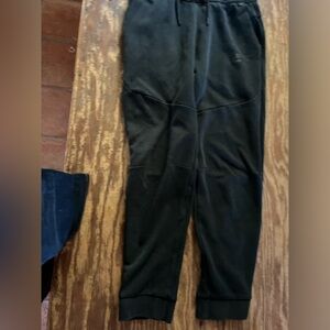 Boy’s Size Large Black Nike Sweats